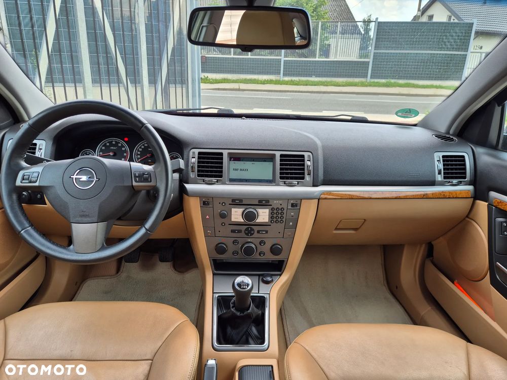 Opel Vectra 2.8 V6 Turbo Cosmo Plus - 8