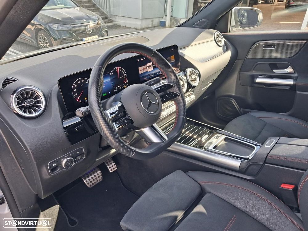 Mercedes-Benz GLA 250 e AMG Line - 12