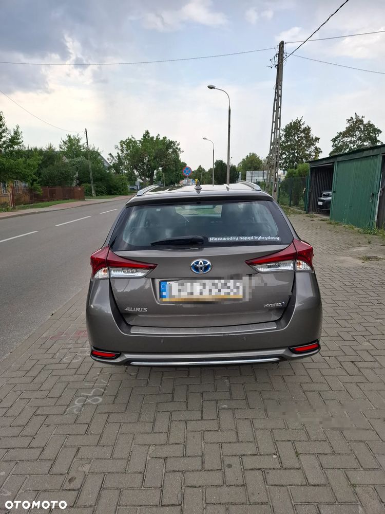 Toyota Auris Hybrid 135 Premium - 3