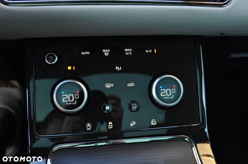 Land Rover Range Rover Evoque P200 R-Dynamic SE - 30