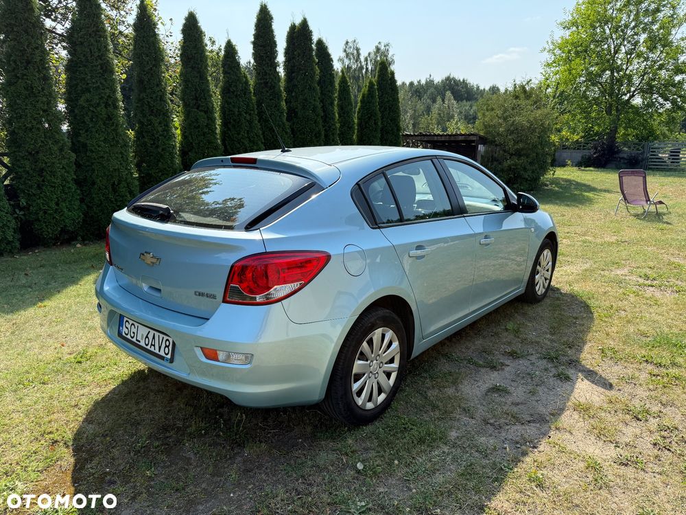 Chevrolet Cruze 1.6 LT - 3
