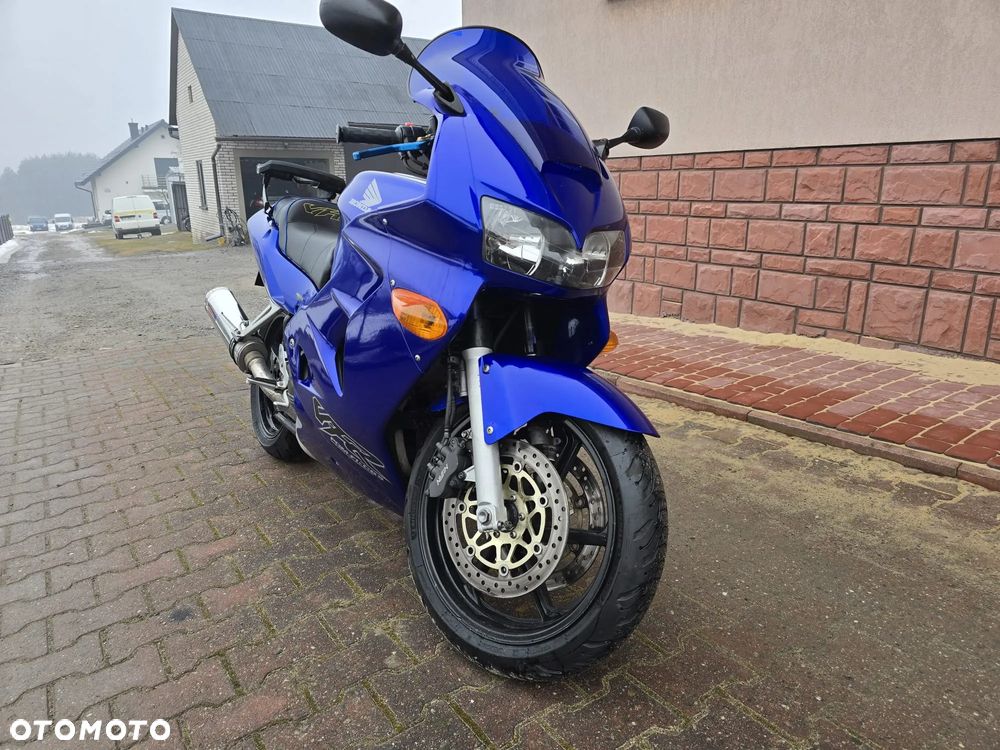 Honda VFR - 1