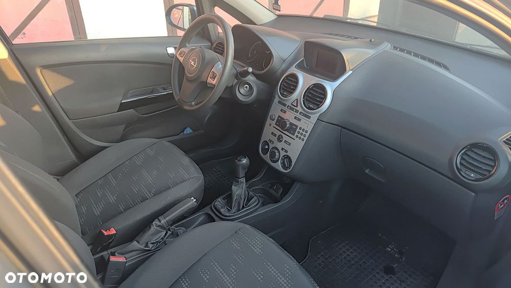 Opel Corsa 1.2 16V Edition / Active - 6