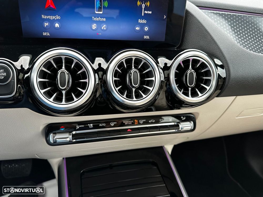 Mercedes-Benz GLA 250 e Progressive - 42