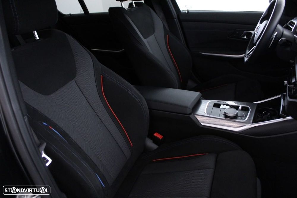 BMW 330 e Pack Desportivo M Auto - 15