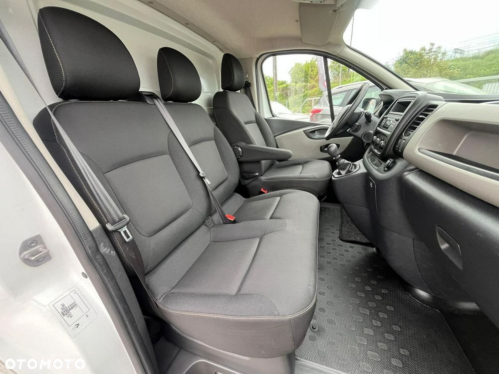 Renault Trafic - 19