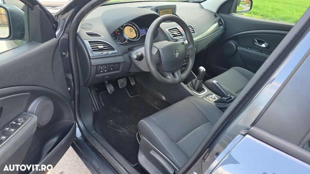 Renault Megane 1.5 dCi Dynamique - 6