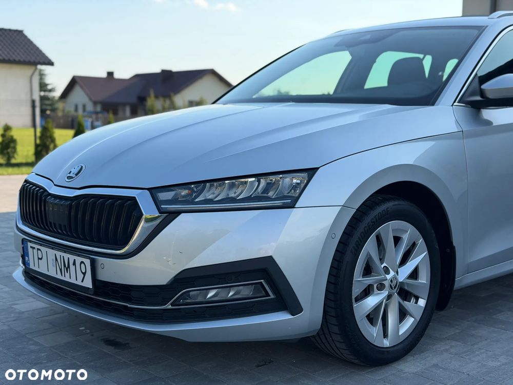 Skoda Octavia 2.0 TDI Sportline DSG - 2