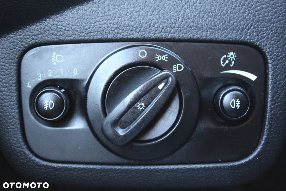 Ford Kuga 2.0 TDCi 2x4 Trend - 16