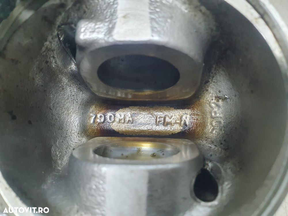 Piston 1.6 TDI CAY 790ma Skoda Roomster 1 5J [facelift] [2010 - 2015] - 3