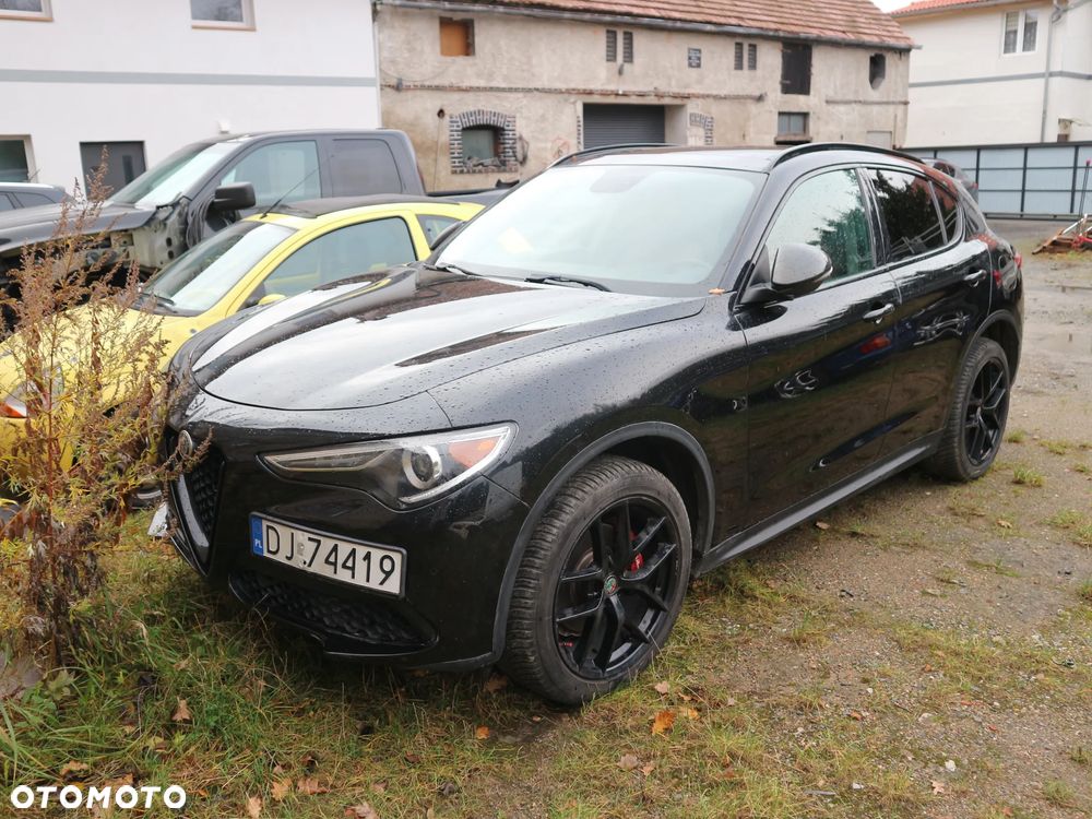 Alfa Romeo Stelvio 2.0 Turbo 16V AT8-Q4 Executive - 1