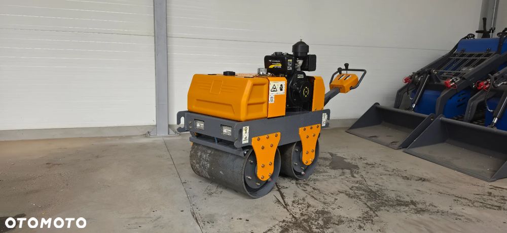Walec wibracyjny starvox bomag wacker. - 1