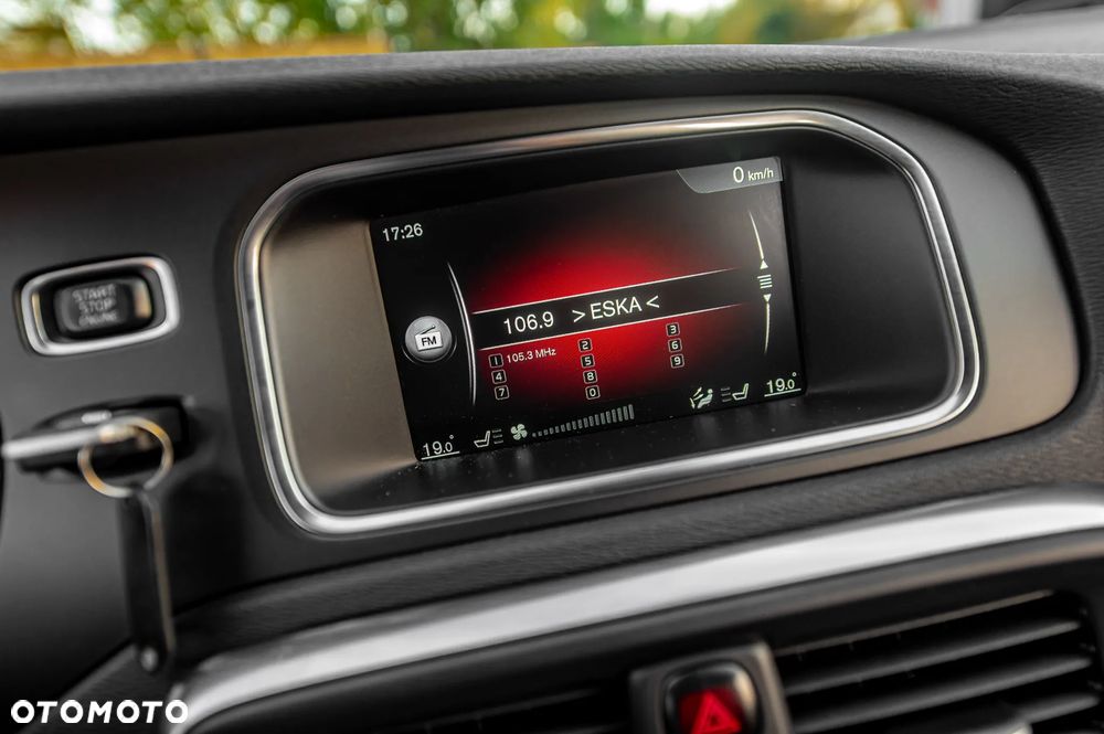Volvo V40 D4 Drive-E Momentum - 30