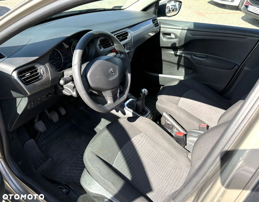 Peugeot 301 1.2 Pure Tech Access - 9