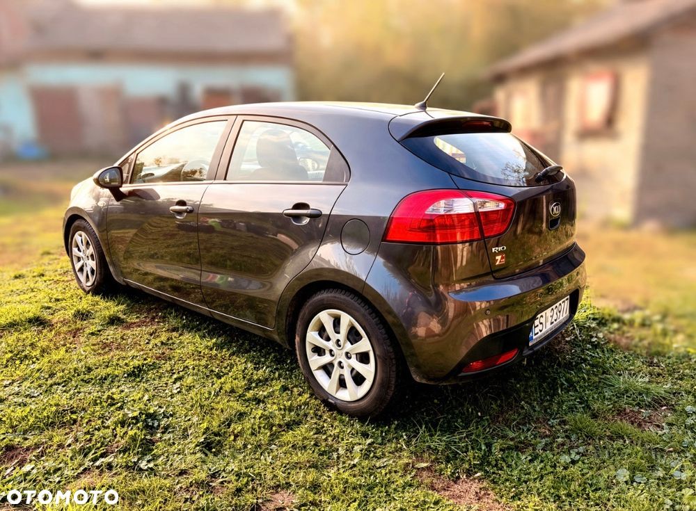 Kia Rio 2014 photo 4
