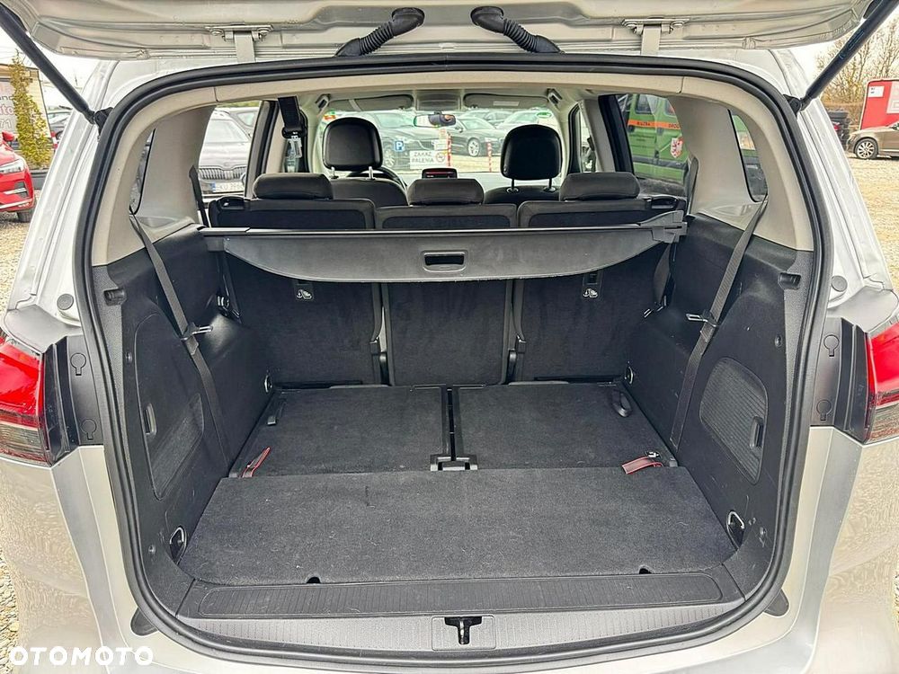 Opel Zafira - 16