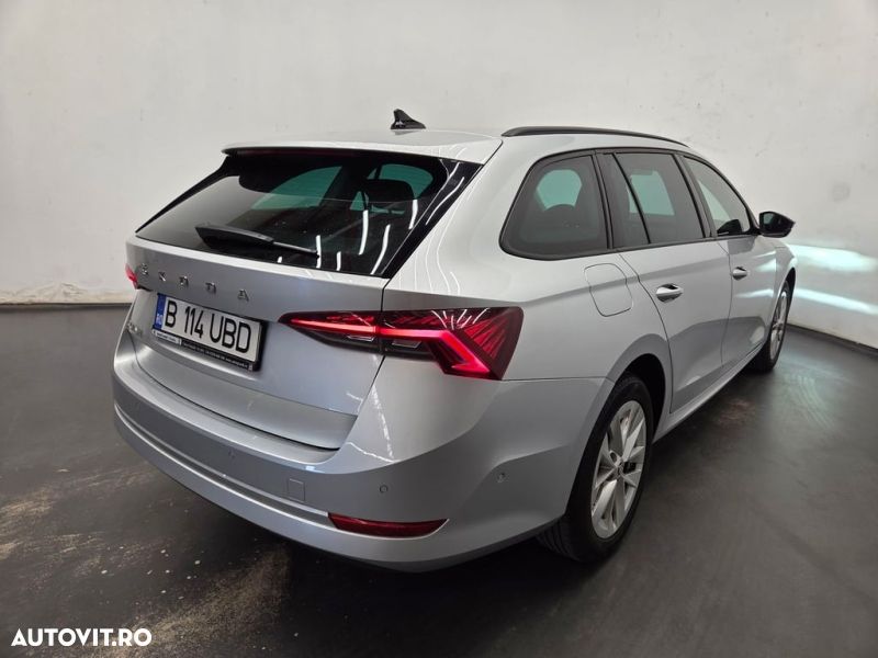 Skoda Octavia 2.0 TDI DSG 4X4 Style - 2