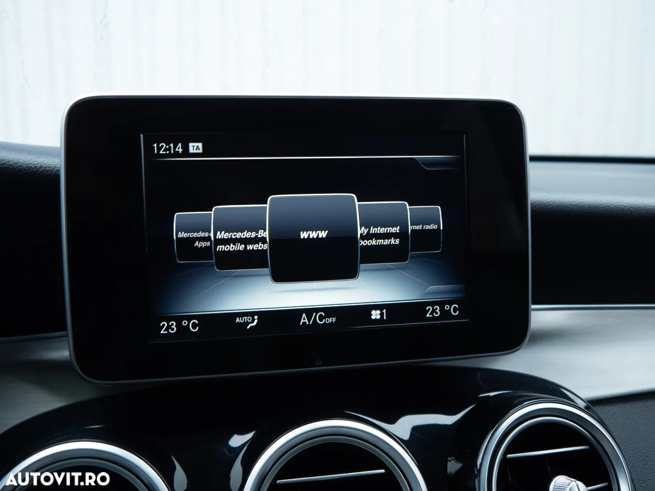 Mercedes-Benz GLC 220 d 4MATIC - 38