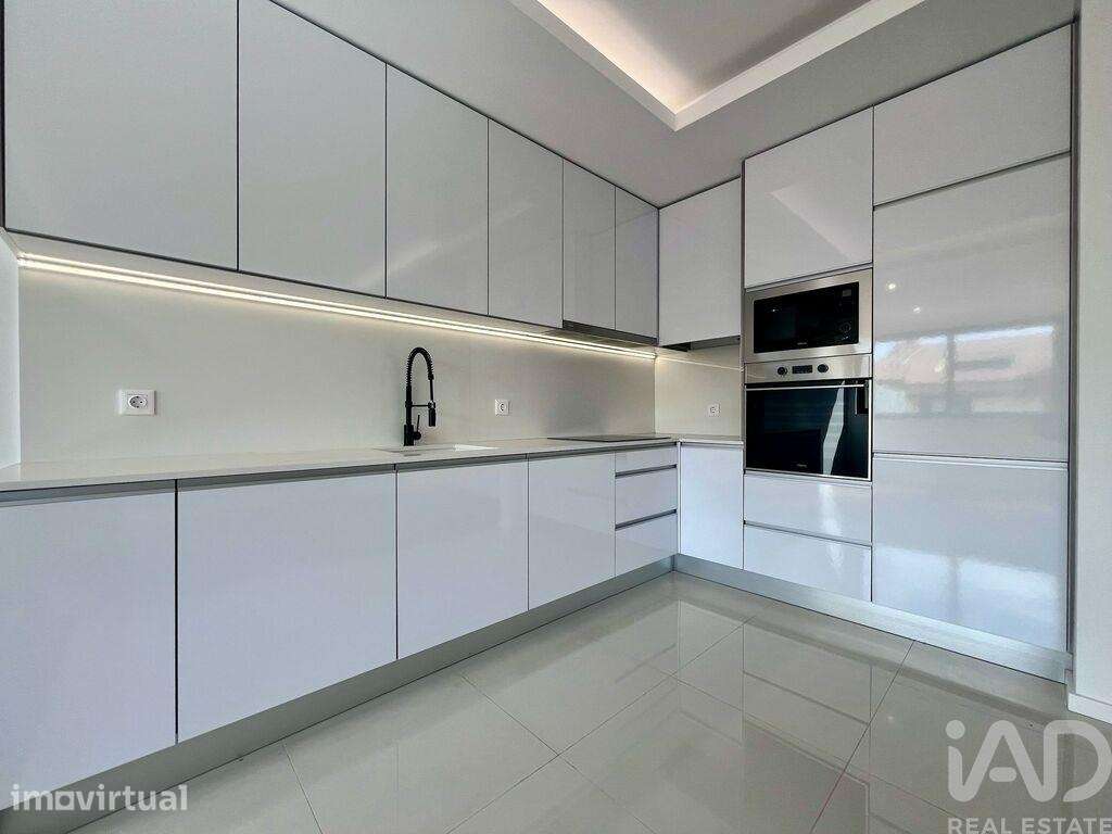 Apartamento T3 em Ramalde de 96,00 m2 - Grande imagem: 4/18