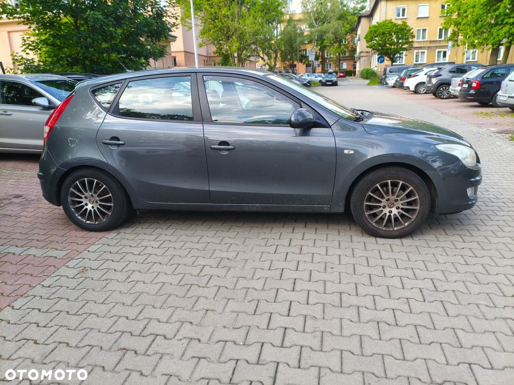Hyundai i30 1.6 Comfort - 8