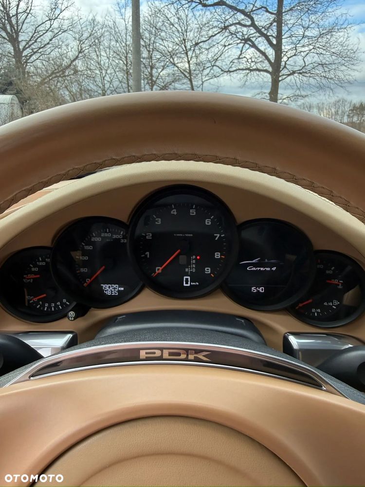 Porsche 911 Carrera 4 PDK - 24