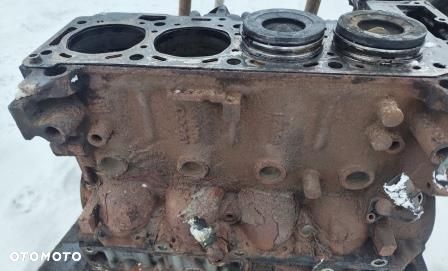 BLOK SILNIKA+TŁOKI_ 3,0 HPI IVECO_EURO 4_NOMINAŁ - 1