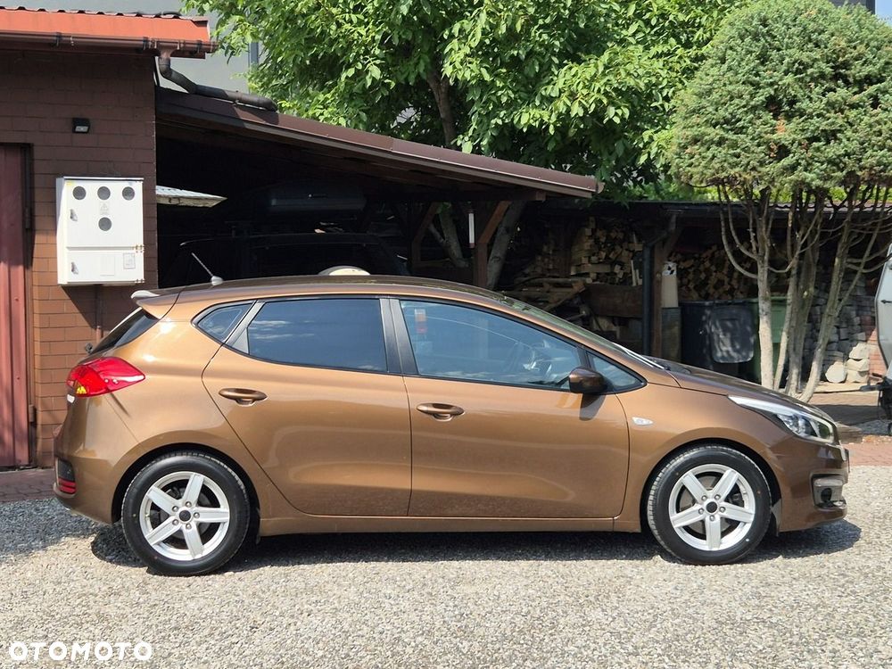 Kia Ceed - 5