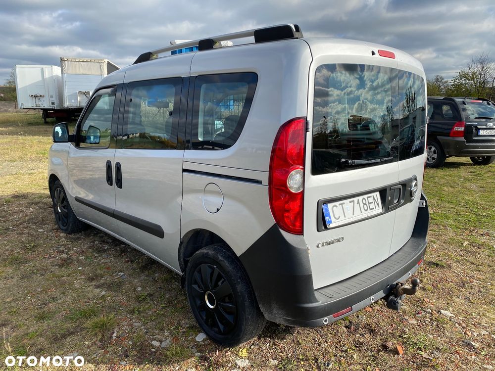 Opel Combo - 24