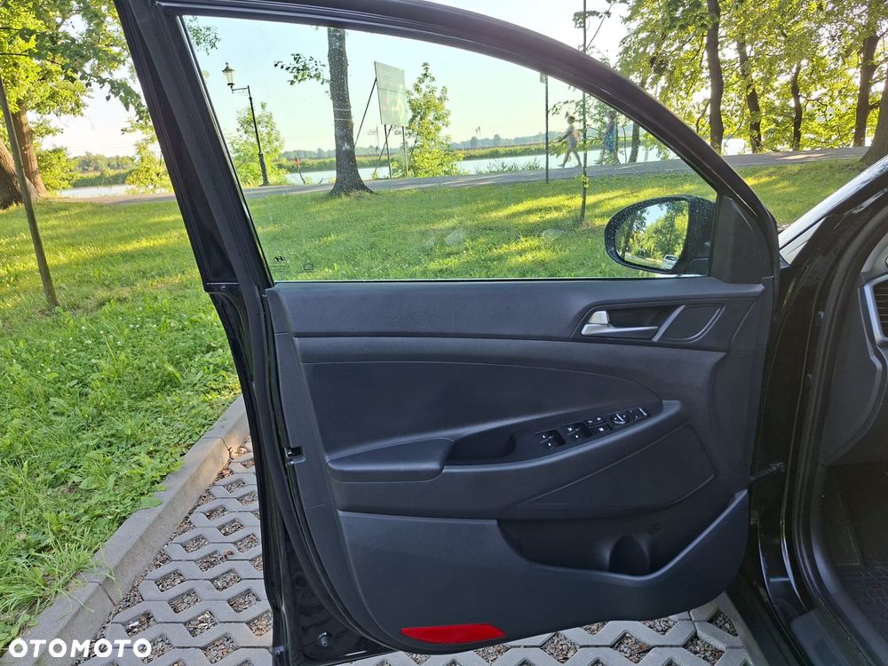 Hyundai Tucson 1.6 Turbo 4WD Intro Edition - 16