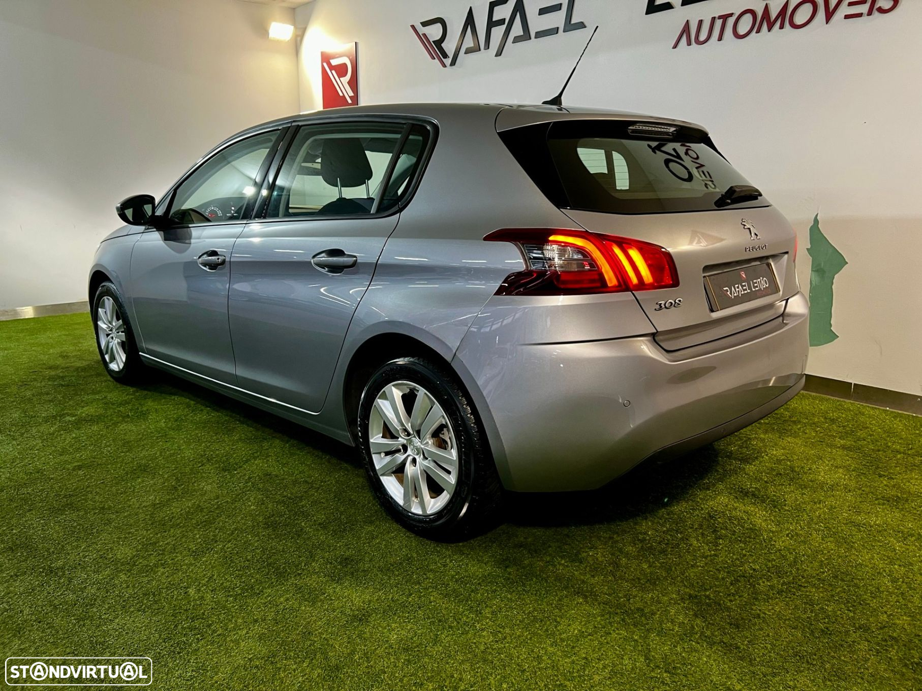 Peugeot 308 1.2 PureTech Style - 13