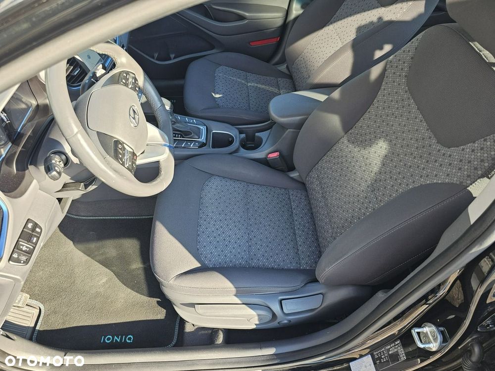 Hyundai IONIQ plug-in hybrid Premium - 39