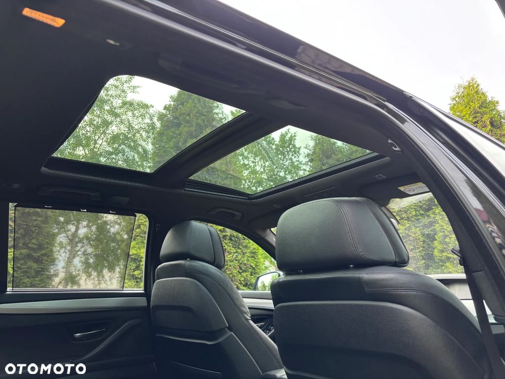 BMW Seria 5 M550d xDrive - 12