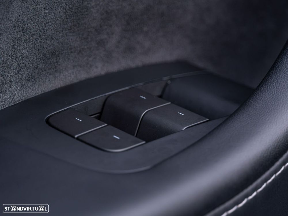 Tesla Model Y Tração Traseira - 8