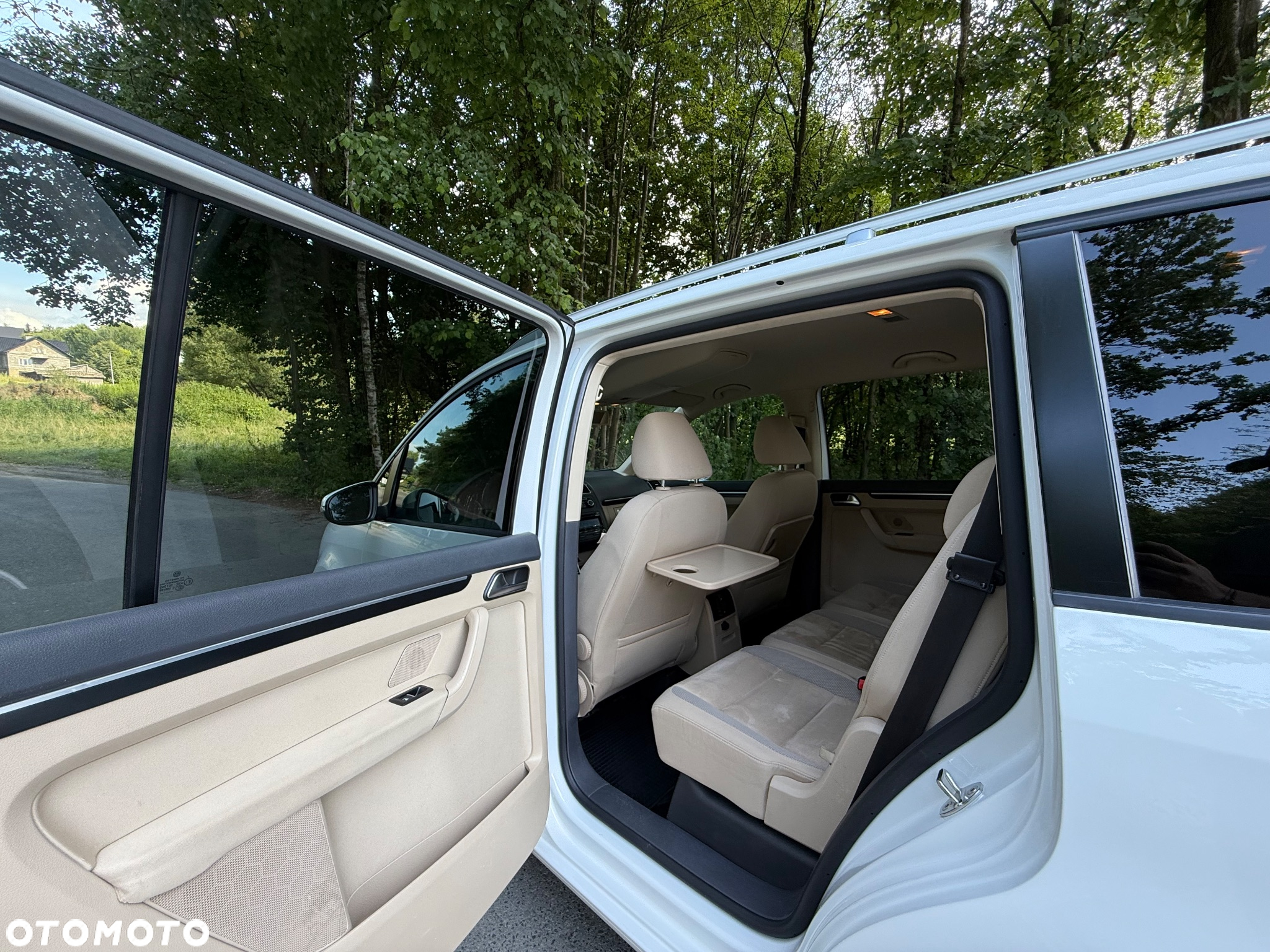 Volkswagen Touran 2.0 TDI DSG Highline - 18