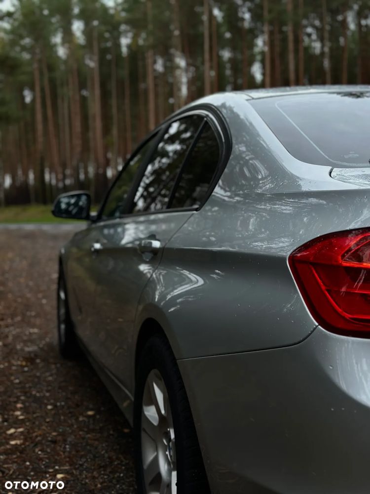 BMW Seria 3 320d Efficient Dynamics - 7