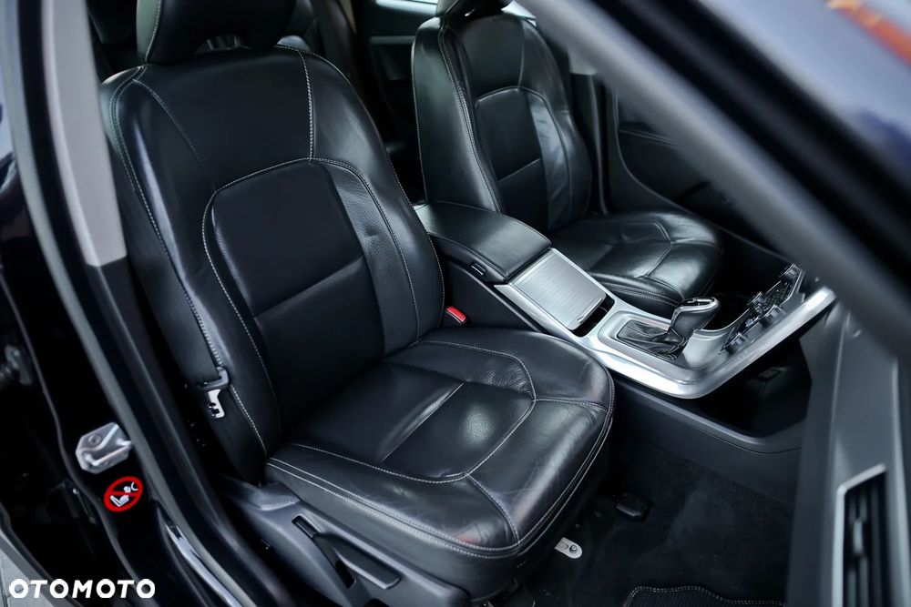 Volvo V70 D4 Geartronic Linje Svart - 27