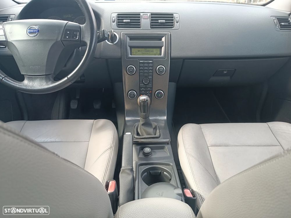 Volvo C30 1.6 D - 17