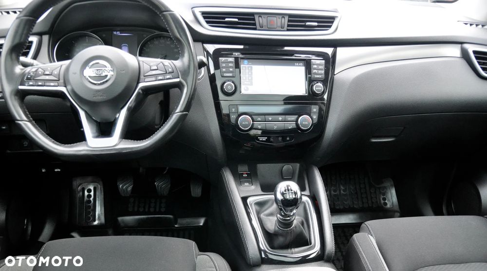 Nissan Qashqai 1.5 dCi N-Connecta - 11