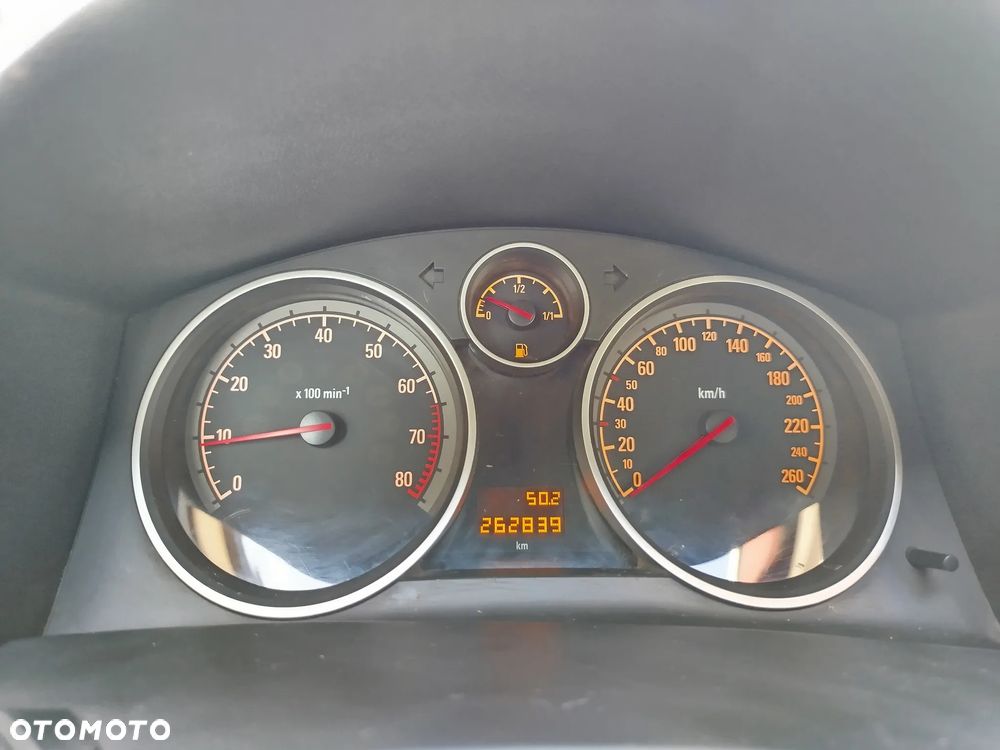 Opel Astra - 11
