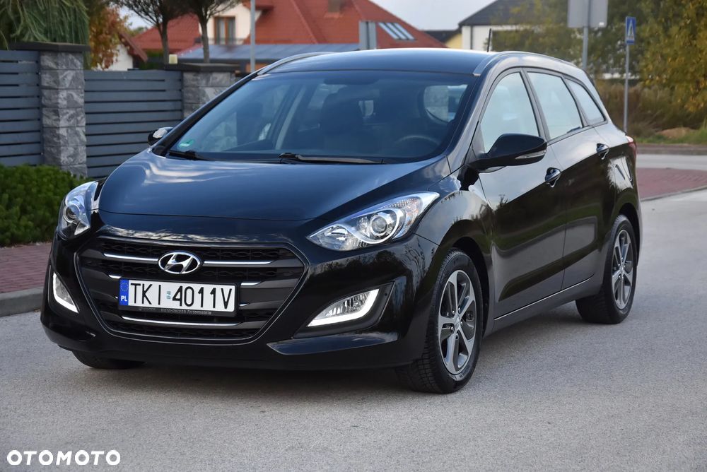Hyundai i30 blue 1.4 Classic Navigation - 4