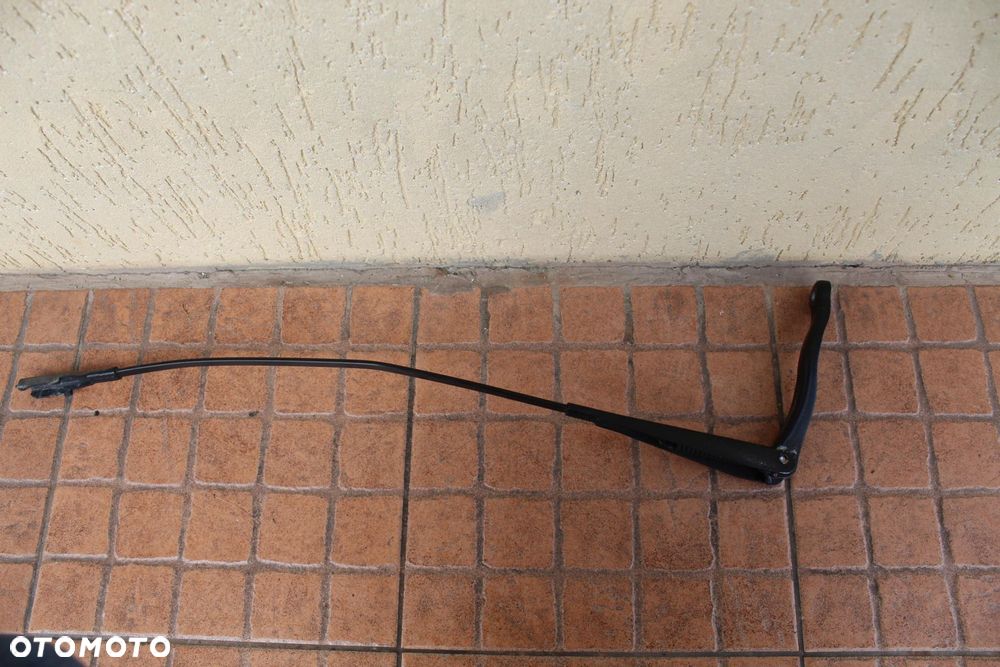 RAMIE WYCIERACZKI PRAWE OPEL CORSA D 13182326 - 2