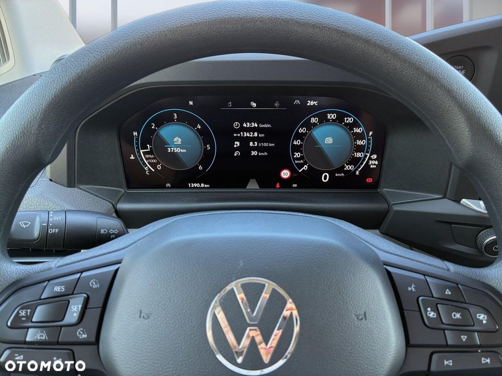 Volkswagen Transporter Furgon L2H1, 2.0 TDI 150 KM manual r. o. 3500 - 21