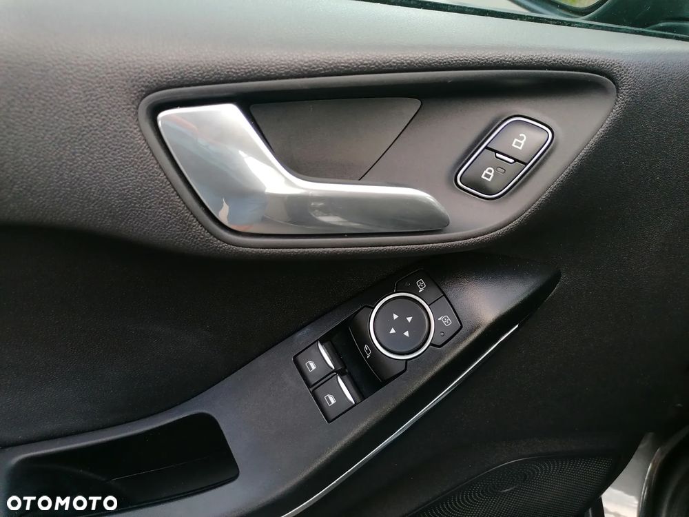 Ford Fiesta 1.1 Titanium - 20