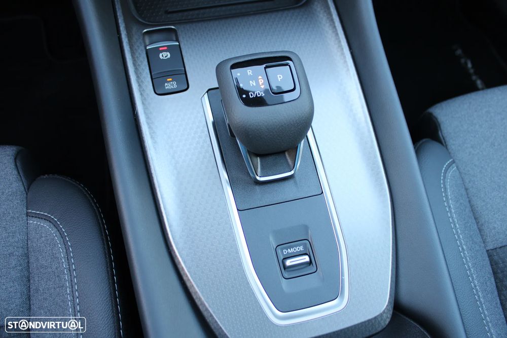 Nissan Qashqai 1.3 DIG-T Advance Xtronic - 35