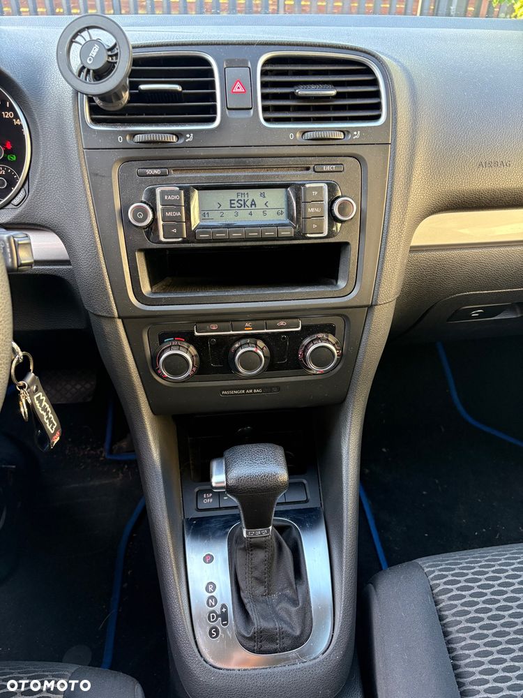 Volkswagen Golf 1.6 Comfortline DSG - 13