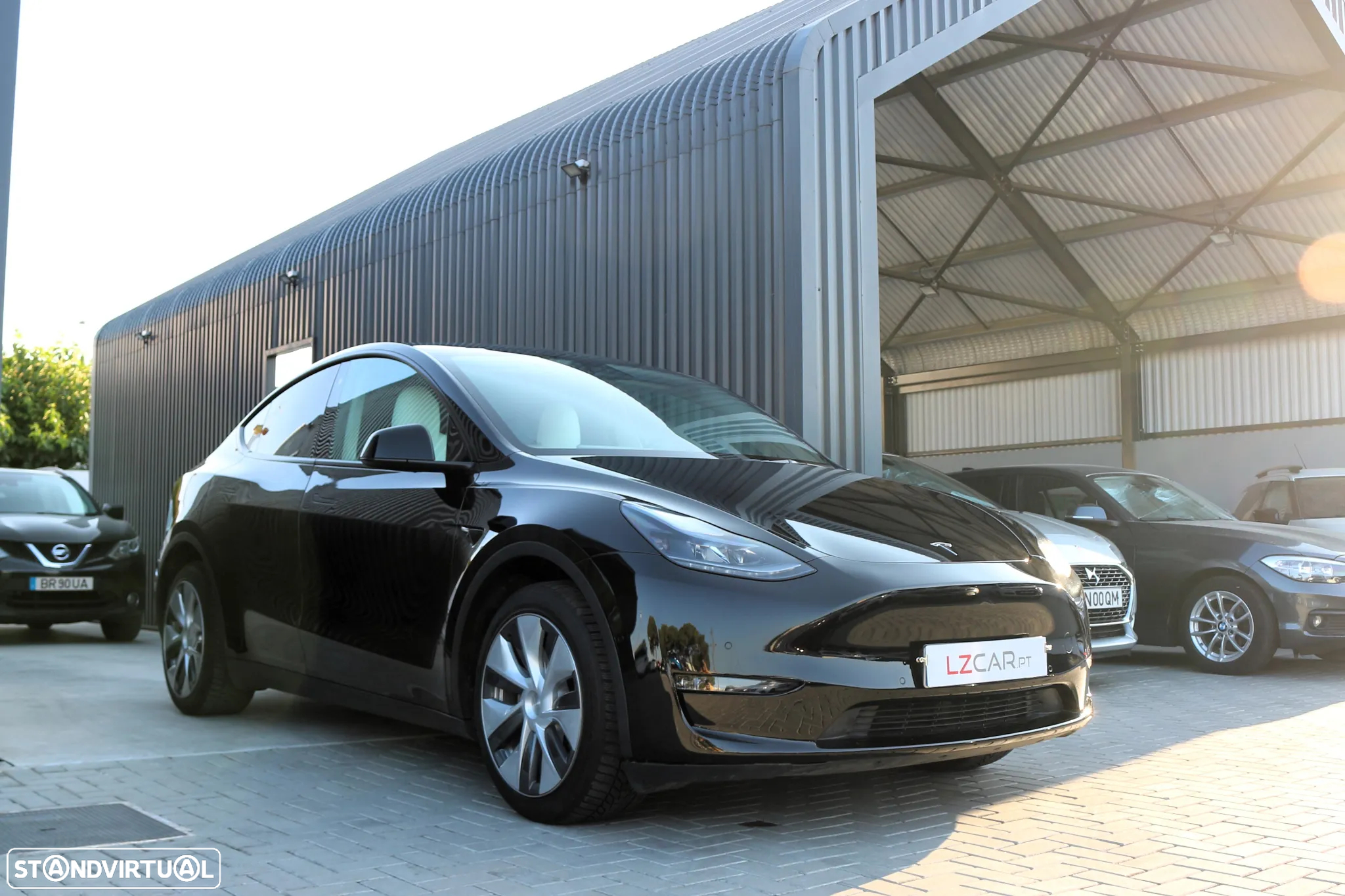 Tesla Model Y Long Range Dual Motor AWD - 4