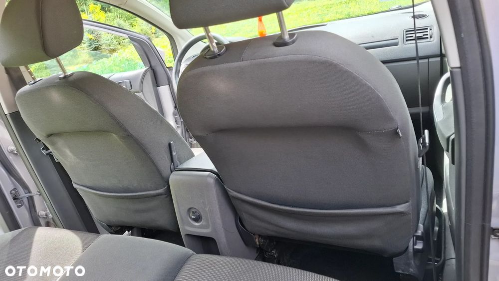 Ford Kuga 2.0 TDCi Individual - 11