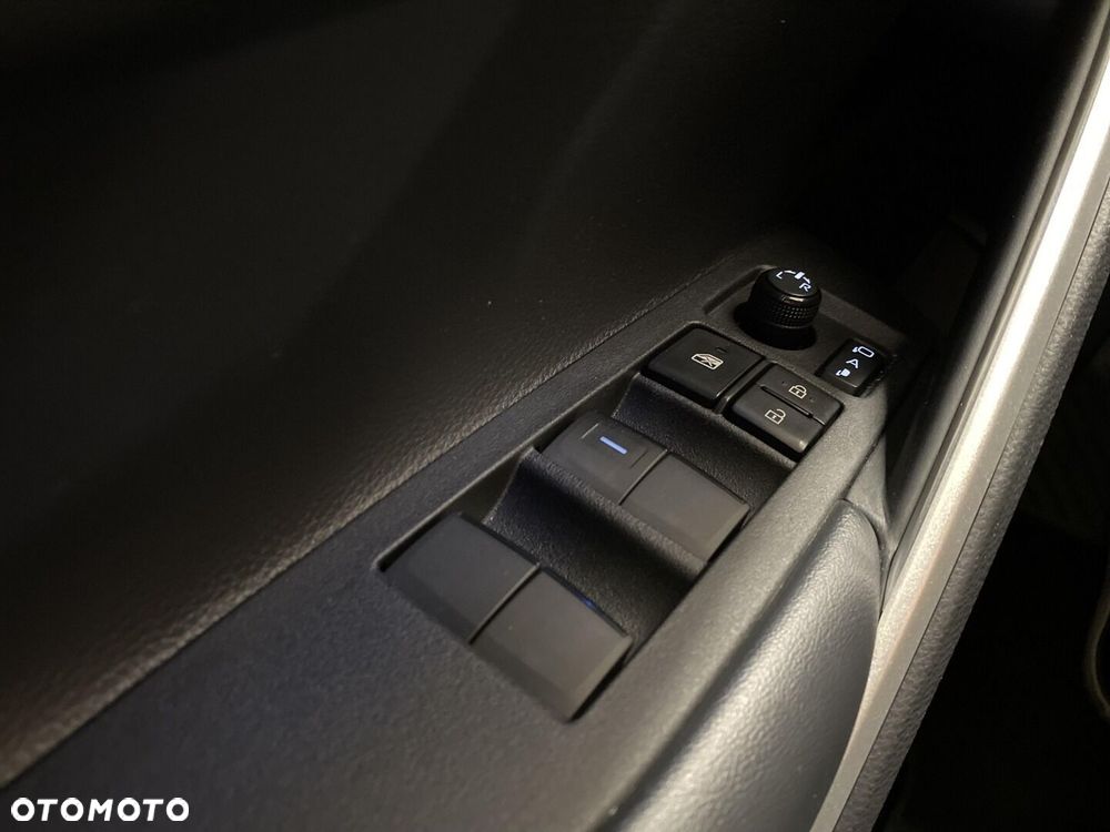 Toyota Corolla Cross 2.0 Hybrid Premiere Edition - 24