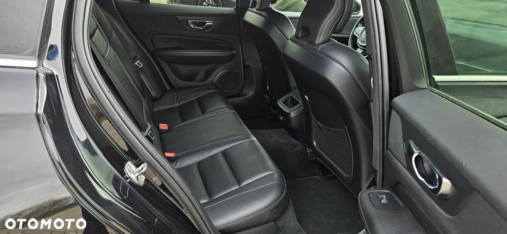 Volvo V60 D3 Summum - 11