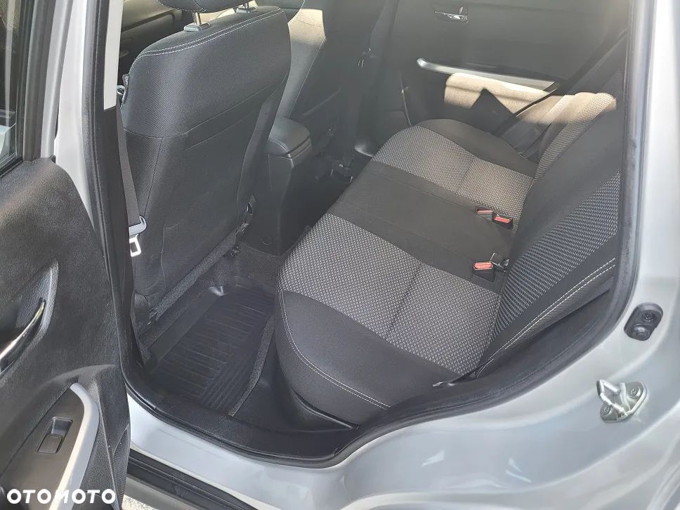 Suzuki Vitara 1.6 Premium 4WD - 10